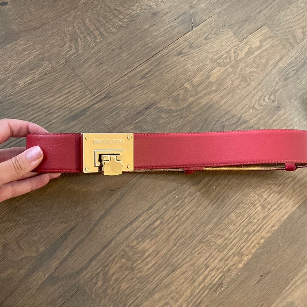 Michael kors red leather belt - small